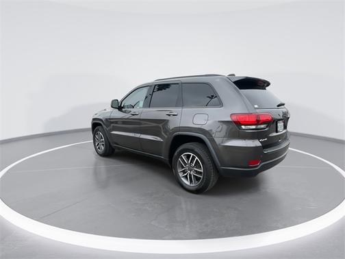 2020 Jeep Grand Cherokee Laredo E