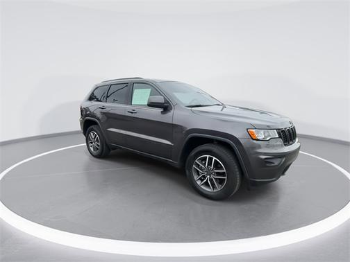 2020 Jeep Grand Cherokee Laredo E