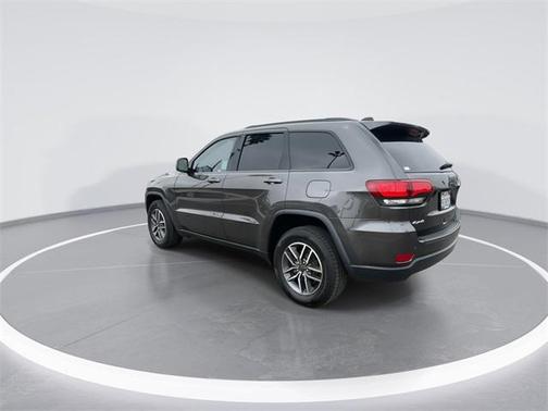 2020 Jeep Grand Cherokee Laredo E