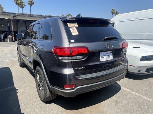 2020 Jeep Grand Cherokee Laredo E
