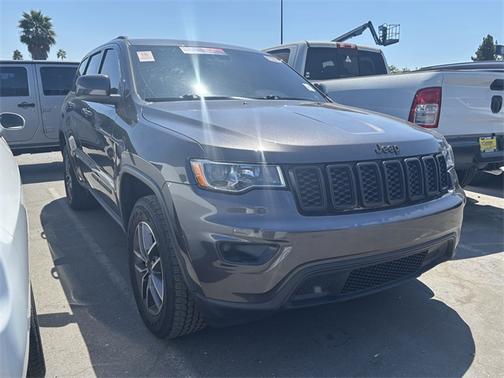 2020 Jeep Grand Cherokee Laredo E