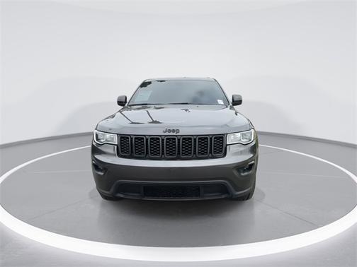2020 Jeep Grand Cherokee Laredo E