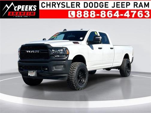2023 RAM 2500 Tradesman Crew Cab 4x4 8 Box