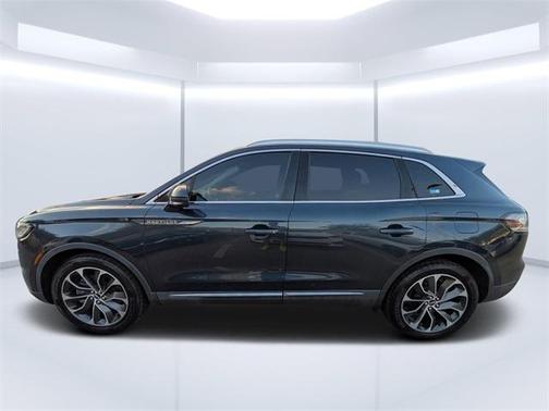 2021 Lincoln Nautilus Reserve