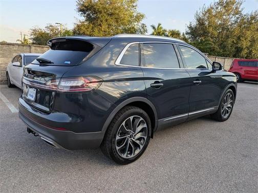 2021 Lincoln Nautilus Reserve