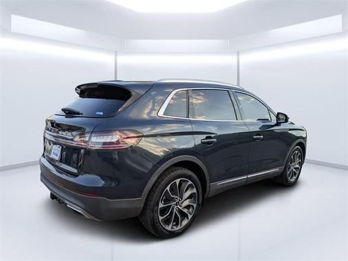 2021 Lincoln Nautilus Reserve