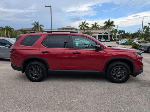 Radiant Red Metallic II 2025 Honda Pilot TrailSport