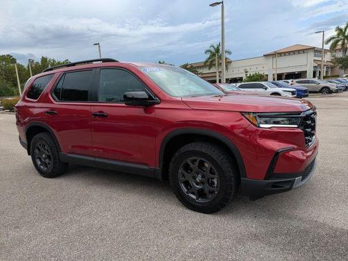 Radiant Red Metallic II 2025 Honda Pilot TrailSport