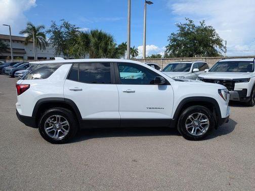 Summit White 2025 GMC Terrain Elevation