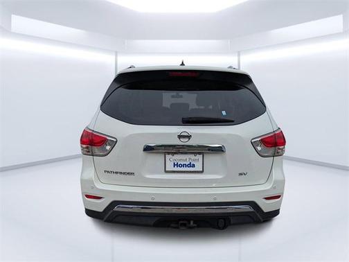 2014 Nissan Pathfinder SV