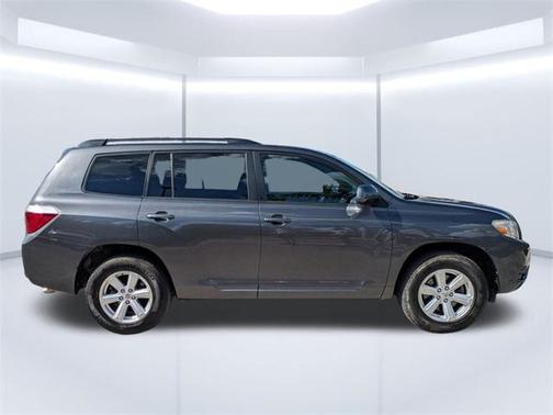 2010 Toyota Highlander SE