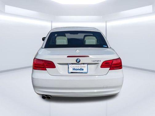 2011 BMW 328 i