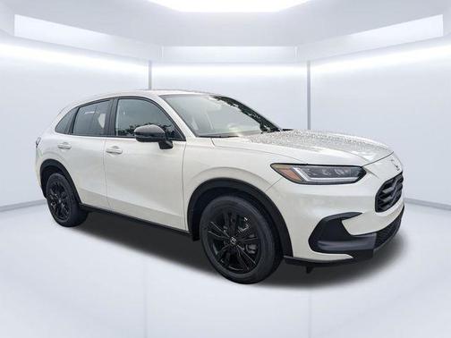 Platinum White Pearl 2026 Honda HR-V Sport