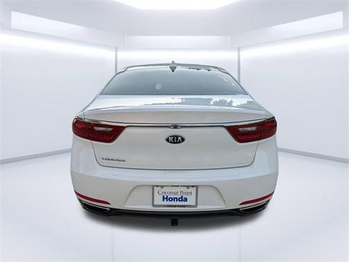 2017 Kia Cadenza Premium