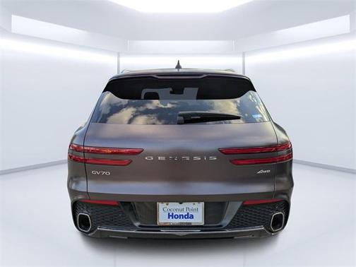 2023 Genesis GV70 2.5T