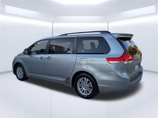 2014 Toyota Sienna XLE