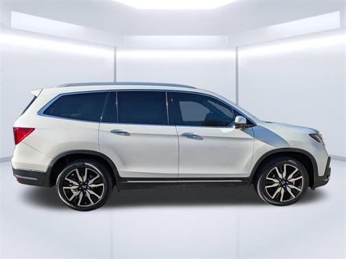 2019 Honda Pilot Touring 8-Passenger