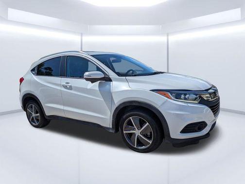 White 2021 Honda HR-V EX