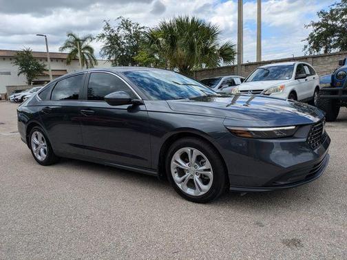 Meteorite Gray Metallic 2025 Honda Accord LX