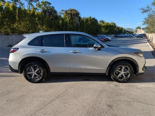 2023 Honda HR-V EX-L