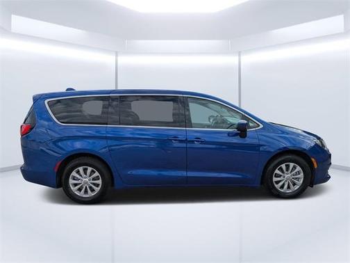 2019 Chrysler Pacifica LX