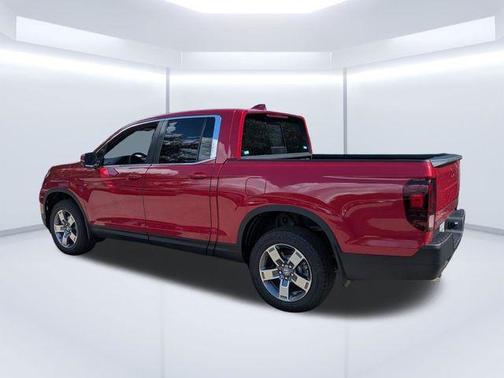 Dark Cherry Pearl 2026 Honda Ridgeline RTL