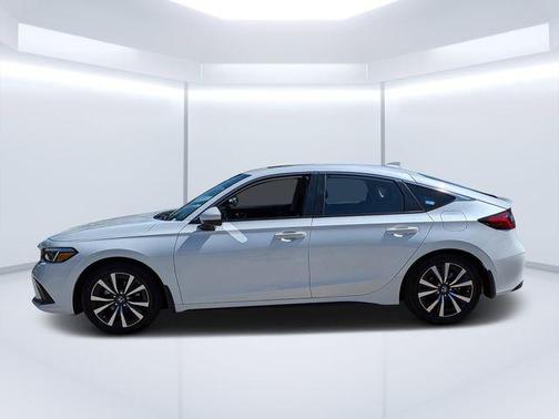White 2023 Honda Civic EX-L