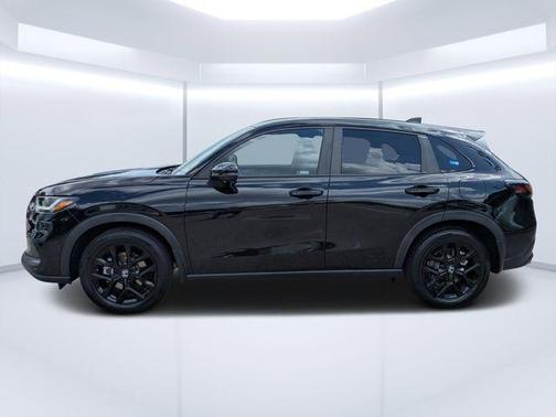 Crystal Black Pearl 2024 Honda HR-V Sport