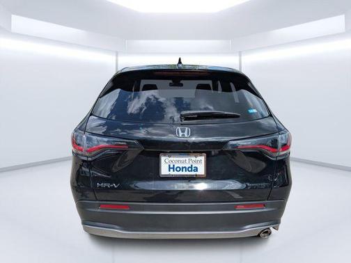 Crystal Black Pearl 2024 Honda HR-V Sport
