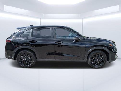 Crystal Black Pearl 2024 Honda HR-V Sport
