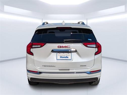 2023 GMC Terrain Denali