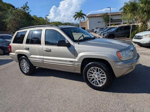 Beige / Tan 2004 Jeep Grand Cherokee Limited