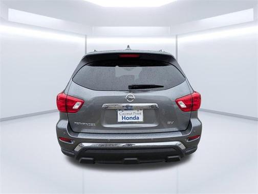 2020 Nissan Pathfinder SV