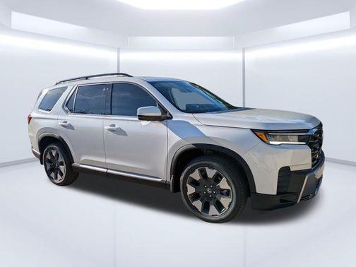 Platinum White Pearl 2026 Honda Pilot Elite