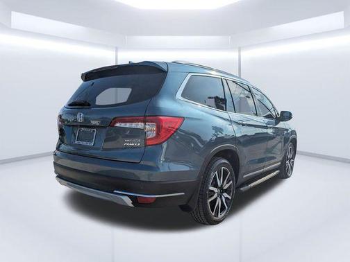 2022 Honda Pilot Touring 8-Passenger