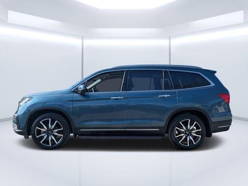 2022 Honda Pilot Touring 8-Passenger