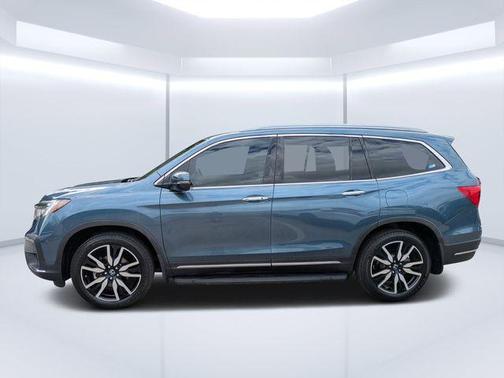 2022 Honda Pilot Touring 8-Passenger