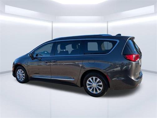 2018 Chrysler Pacifica Touring-L