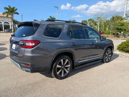 Modern Steel Metallic 2023 Honda Pilot Touring