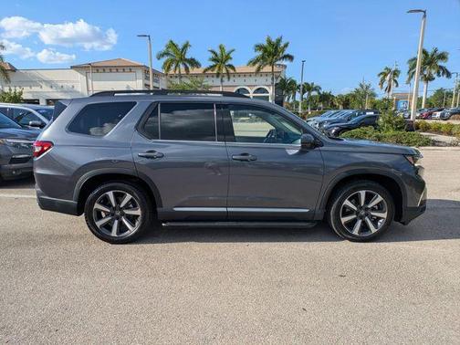 Modern Steel Metallic 2023 Honda Pilot Touring