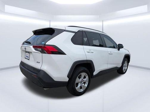 Super White 2019 Toyota RAV4 XLE
