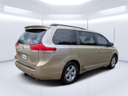 2011 Toyota Sienna Base