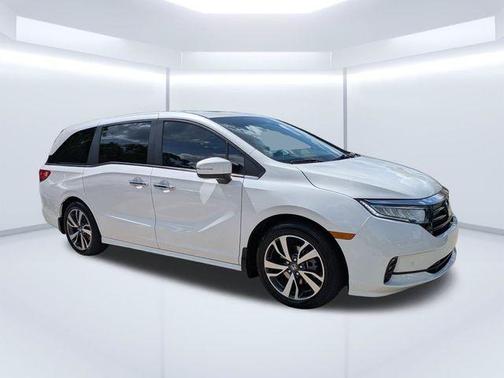 Platinum White Pearl 2024 Honda Odyssey Touring