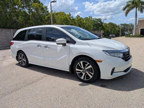Platinum White Pearl 2024 Honda Odyssey Touring