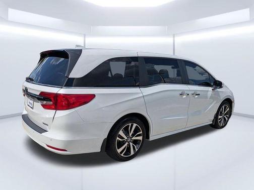 Platinum White Pearl 2024 Honda Odyssey Touring