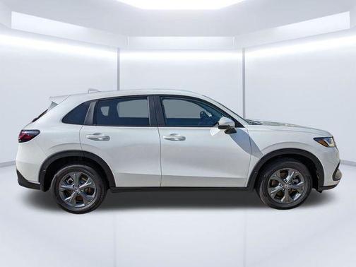 Platinum 2026 Honda HR-V LX