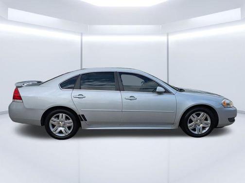 Silver Ice Metallic 2011 Chevrolet Impala LT