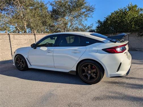 2023 Honda Civic Type R Base