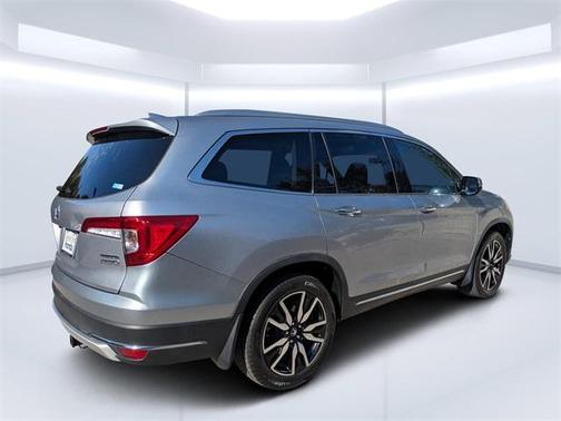 2020 Honda Pilot Touring 8-Passenger