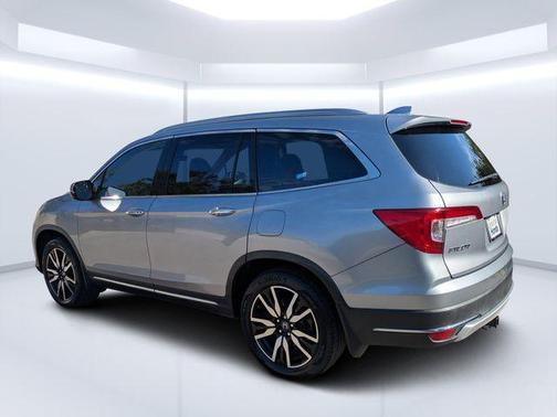 2020 Honda Pilot Touring 8-Passenger